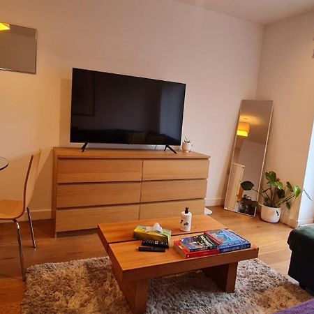 The Island & Cutty Sark Appartement Londen Buitenkant foto